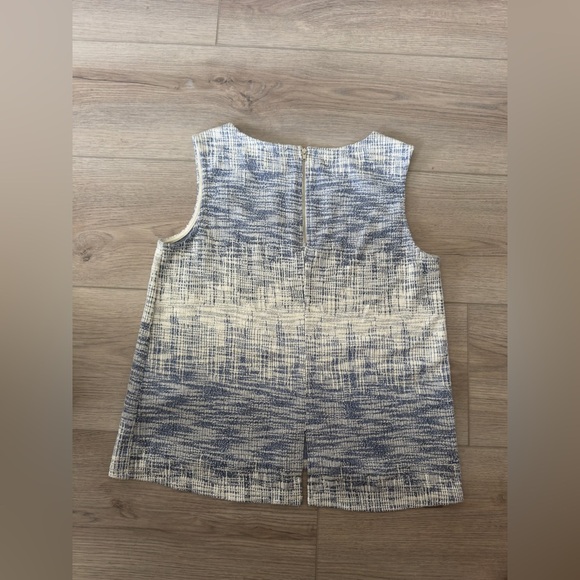 W5 Textured Blue and Cream Tank Top 💙 - Picture 7 of 7